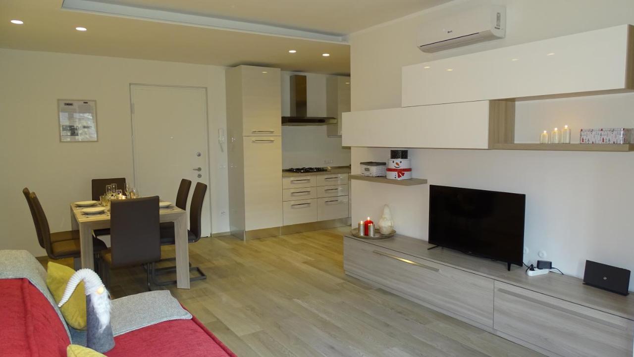 Blue Moon - Via Parigi Apartments 奥斯塔 外观 照片